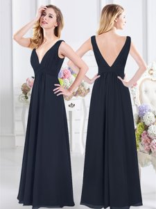 Edgy Sleeveless Chiffon Floor Length Backless Quinceanera Court Dresses in Navy Blue for with Ruching