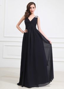 Beaded Black V-neck Chiffon Prom Holiday Dress of Empire Style