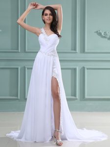 Appliqued One Shoulder White Dress for Prom Queen with High Slit