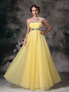 Outstanding Empire Beaded Yellow Prom Dress in County Durham