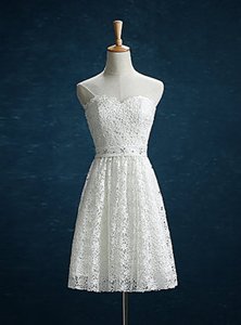 Sweetheart Sleeveless Prom Dress Mini Length Beading White Lace