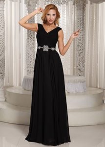 Beading V-neck Black Floor-length Belt Junior Prom and Senior Prom