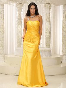 Applique One Shoulder Ruched Prom Dress in Bright Yellow