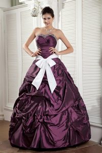 Sweetheart Taffeta Dark Purple Quinceanera Dresses with White Bow