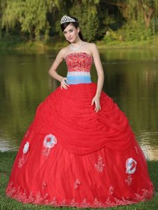 Beaded Appliques Red Quinceanera Dress with Hand Made Flowers