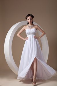 Affordable Beaded Ruched Pure White Dresses for Prom Princess