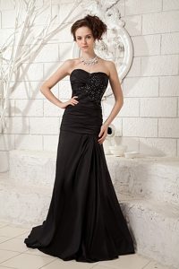 Dazzling Beaded and Ruched Prom Gowns Dresses Sweep Train in Black