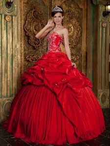 Plus Size Appliqued Pick Ups Red Sweet 15/16 Birthday Dress