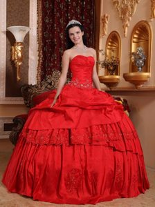 Auckland NZ Red Sweetheart Taffeta Quinces Dresses with Beading