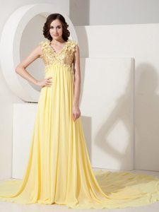 Light Yellow Empire Sequins V-neck End Of Year Socials Dresses