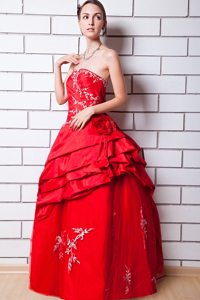 Prom Dress Appliques Floor-length in Red A-line Strapless