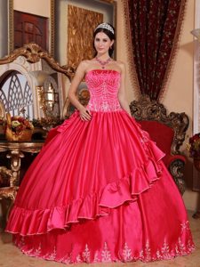 Walnut Creek CA Embroidery Sweet Sixteen Dresses in Coral Red