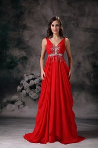 Low Price V-neck Chiffon Red Beaded Prom Evening Dresses