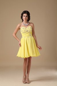 Yellow A-line Chiffon Sweetheart Prom Graduation Dresses Beading