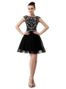 Sleeveless Tulle Knee Length Zipper Prom Dress in Black for with Beading