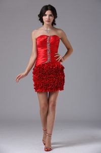 Red Ruched and Beaded Prom Dress for Ladies Mini-length with Ruffles