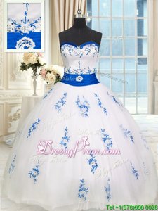 Fashion Sweetheart Sleeveless Quinceanera Gowns Floor Length Appliques and Belt White Tulle