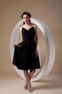 Ruched Black Tea Length Quinceanera Dama Dress with Spaghetti Straps