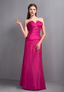 Elegant Hot Pink V-neck Dama Dress with Beading in Floor-length