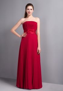 Popular Wine Red Strapless Pleated Dama Dress with Empire Hemline