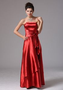 Wine Red Satin Column Dama Dress With Bows in Clichy France