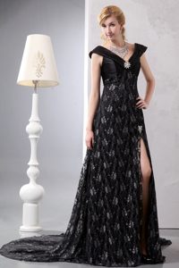 Wonderful Chapel Train V-neck Lace Prom Court Dresses in Black
