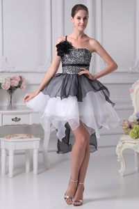 White and Black Symmetrical Dresses for Prom Princess with Beading