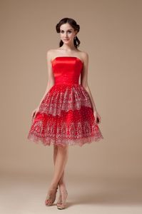 Custom Made Knee-length Beaded Red Prom Dress for Women