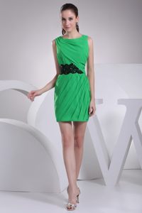Chiffon Bateau Neck Appliqued Spring Green Mini Prom Dress