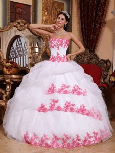 White Organza Quinceanera Gown Dresses with Pick ups and Appliques