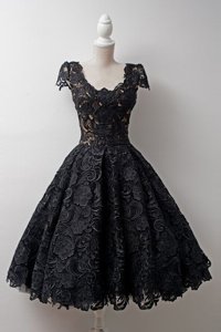 Flare Scoop Black A-line Lace Homecoming Dress Zipper Lace Cap Sleeves Tea Length