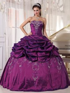 Eggplant Purple Strapless Quinces Dresses with Appliques and Pick ups