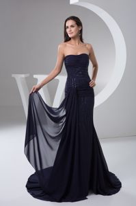 Formal Chiffon Strapless Ruche Prom Gown Beading of Sweep Train