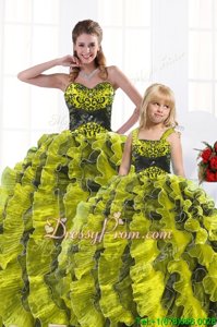Graceful Yellow Green Organza Lace Up Vestidos de Quinceanera Sleeveless Floor Length Beading and Appliques and Ruffles