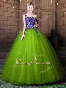 Simple Sleeveless Pattern Lace Up Ball Gown Prom Dress