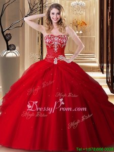 Discount Red Sweetheart Lace Up Embroidery Quinceanera Gowns Sleeveless